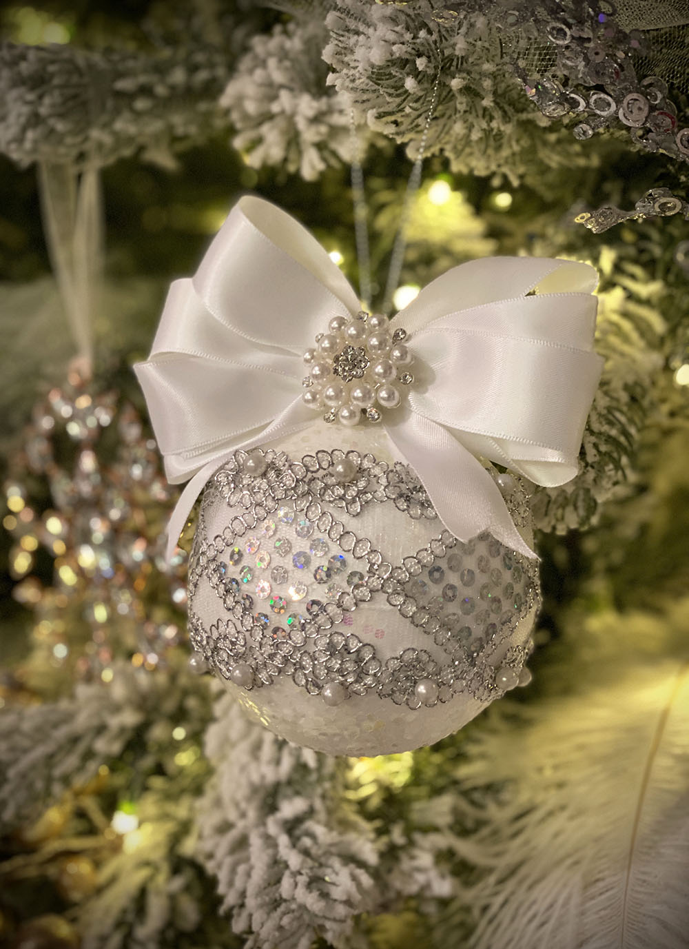 DIY Glam Christmas Ornaments Designs by Jeana