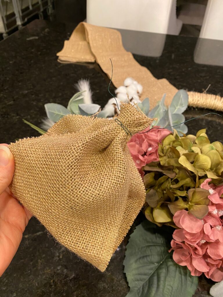 DIY_Fall_Wreath_Burlap_Ribbon